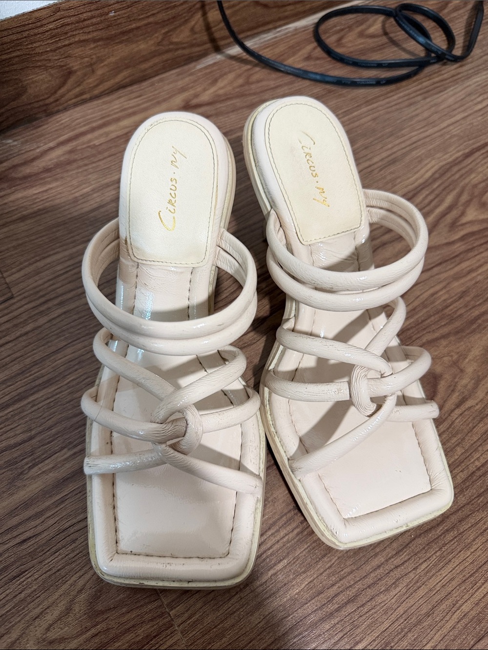 Circus by Sam Edelman Cream Knot-Strap Square-Toe Heeled Sandals